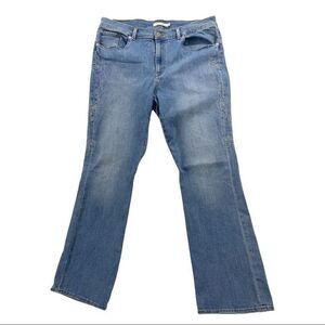 Levi’s Women's Classic Bootcut High Rise Mom Jeans Floral Design on Side